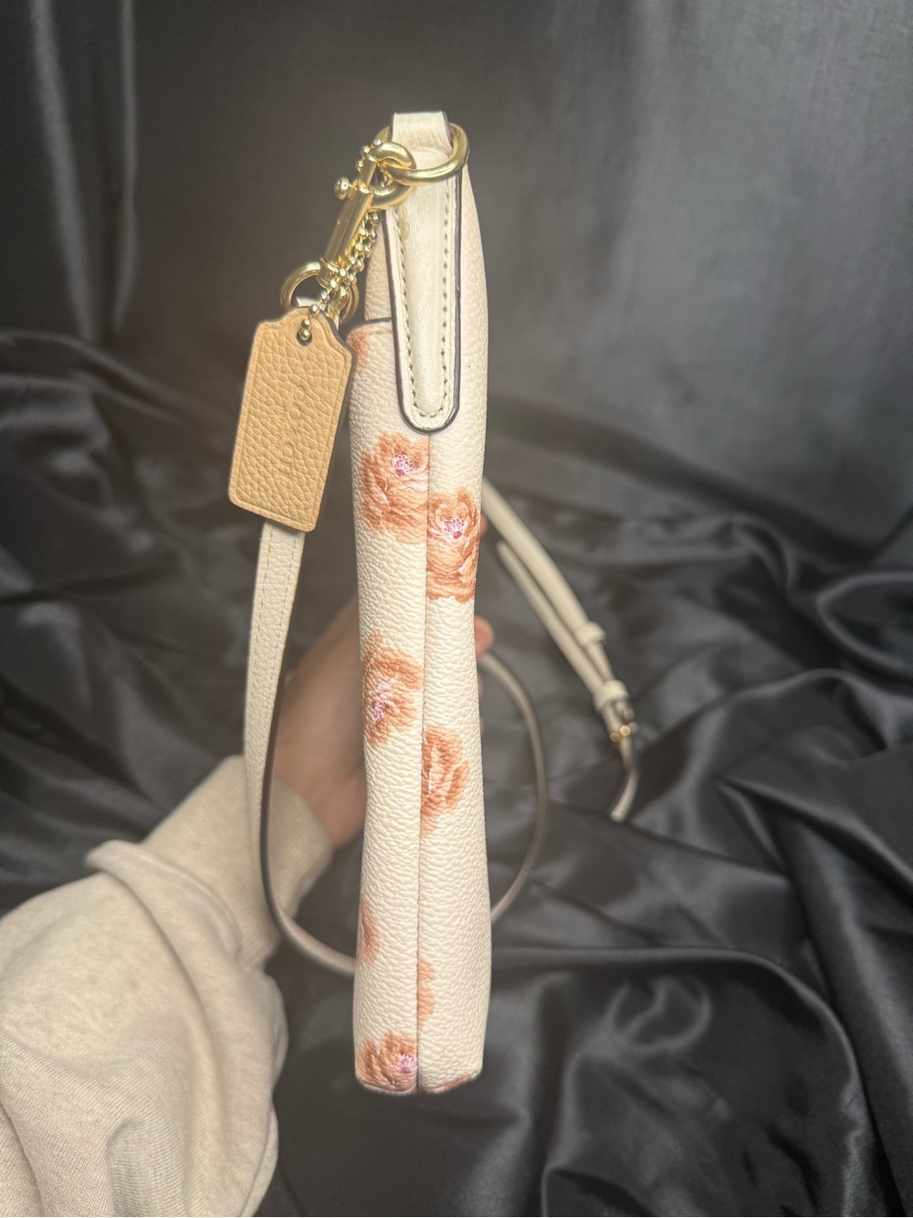 Coach Slim Crossbody with Floral Print and Hangtag EUC - Picture 5 of 13